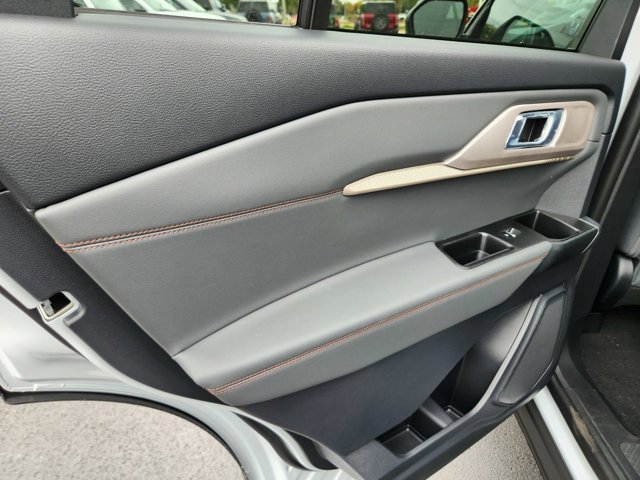 New 2026 Ford Explorer Active image 30