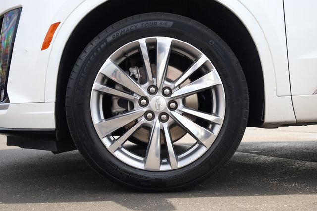 Used 2023 Cadillac XT6 Premium Luxury image 8