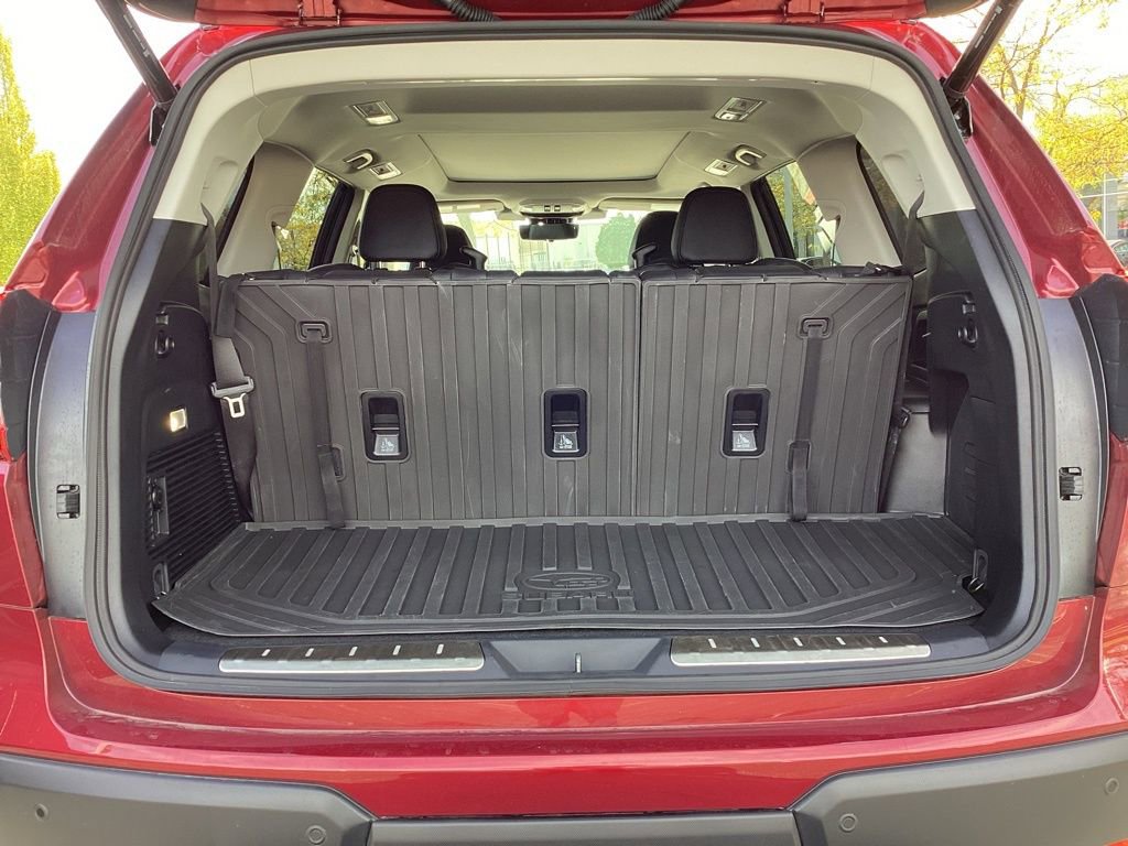 Used 2025 Subaru Ascent Touring image 12