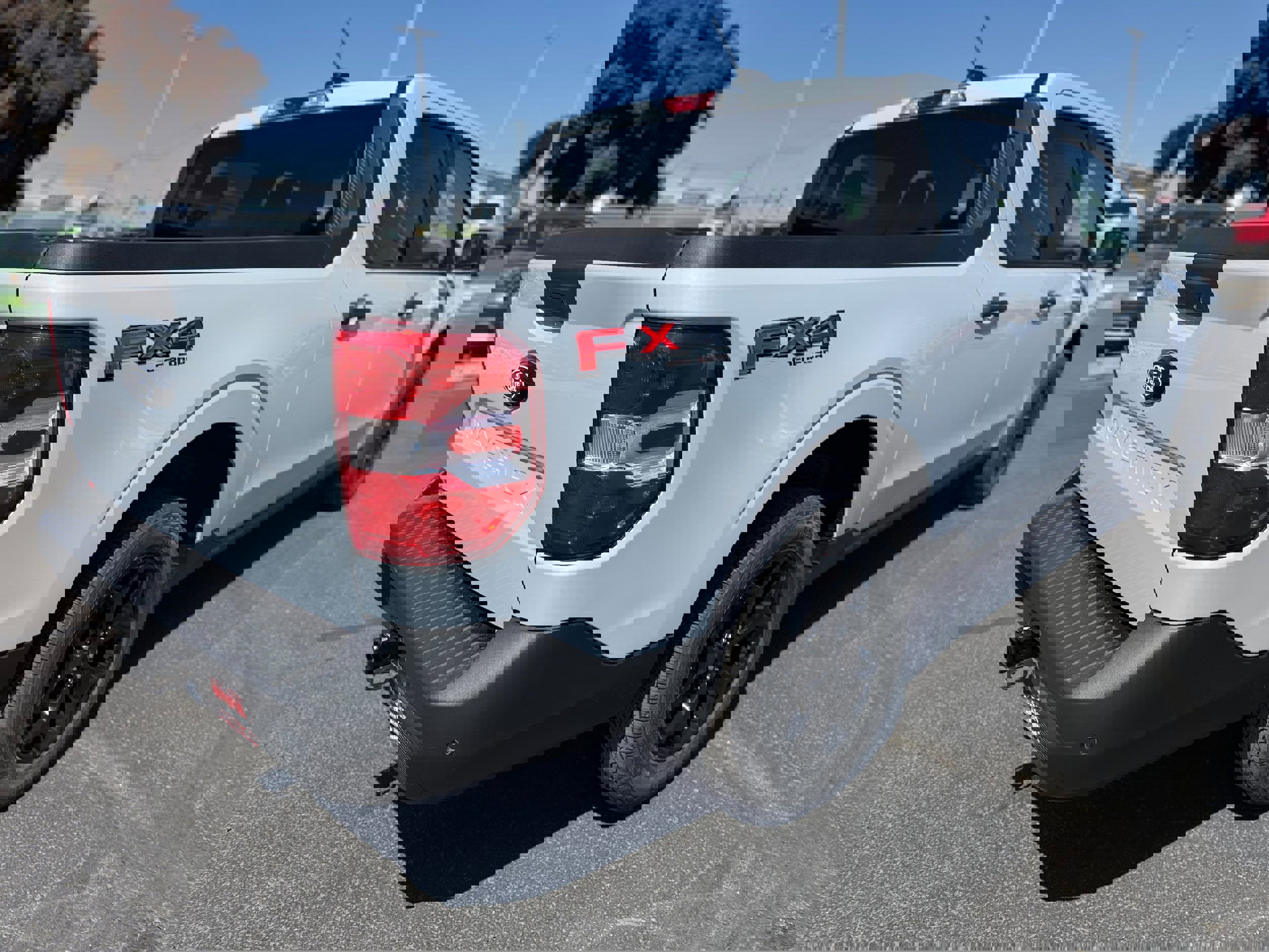 New 2025 Ford Maverick XLT w/ XLT Luxury Package image 4