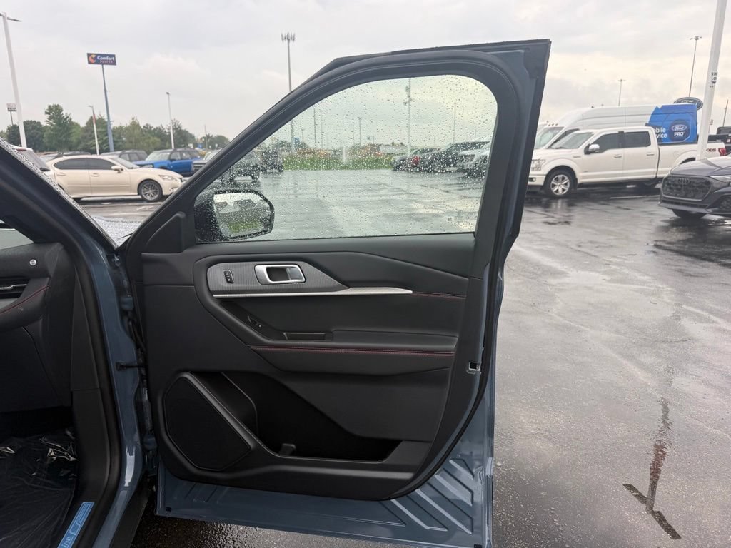 New 2026 Ford Explorer ST-Line w/ ST-Line Street Pack AWD/4WD image 59