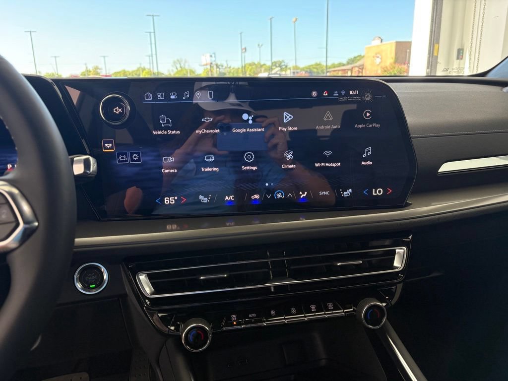 New 2026 Chevrolet Traverse LT w/ Midnight/Sport Edition FWD image 8