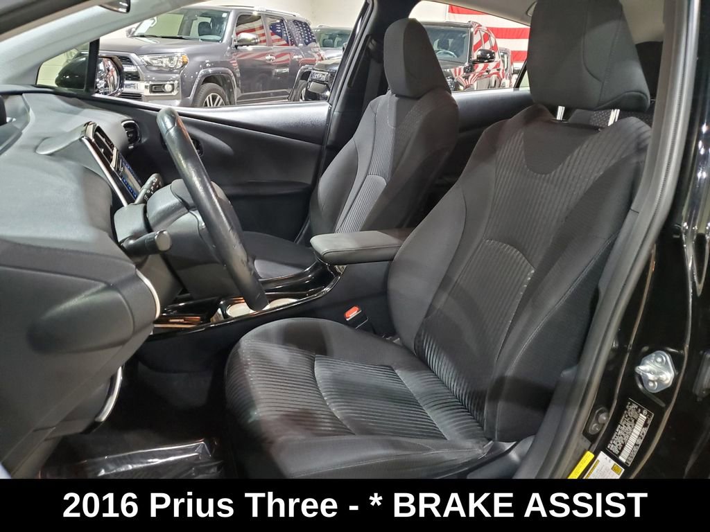 Used 2016 Toyota Prius Three image 6