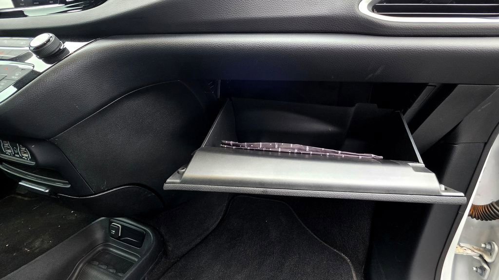 Used 2025 Chrysler Pacifica Select FWD image 66