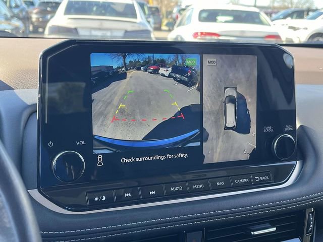 Used 2021 Nissan Rogue Platinum image 32