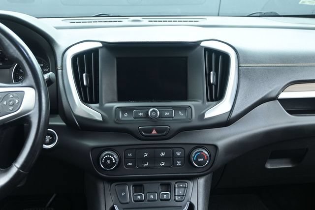 Used 2020 GMC Terrain SLE w/ Elevation Edition FWD image 24