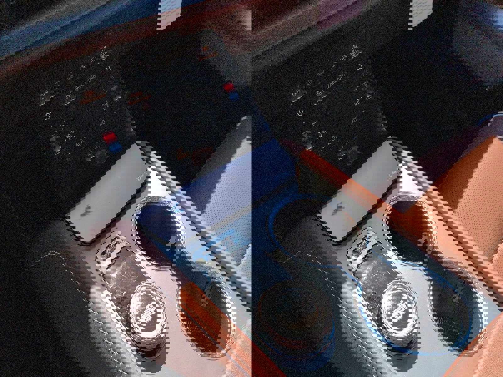 New 2026 Cadillac Vistiq Platinum image 18