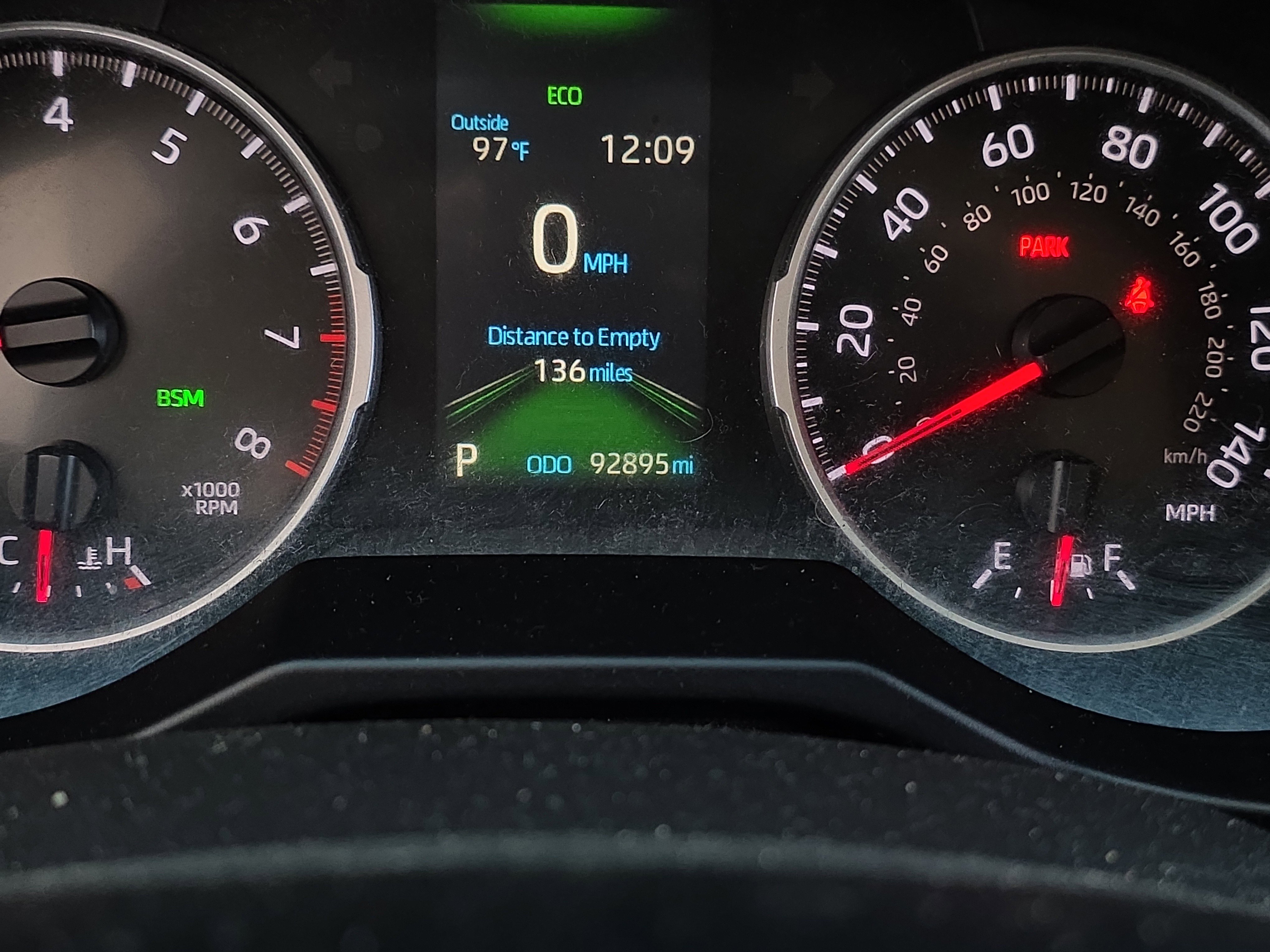 Used 2021 Toyota RAV4 XLE image 16