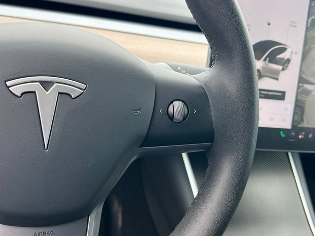 Used 2021 Tesla Model Y Long Range AWD/4WD image 20