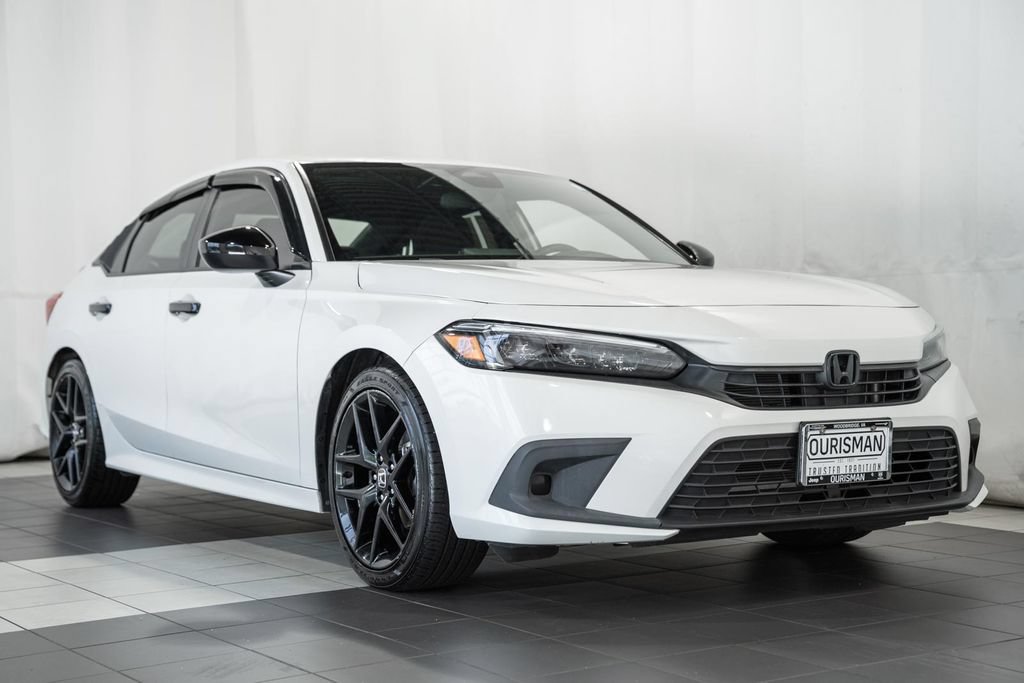 Used 2024 Honda Civic Sport image 1