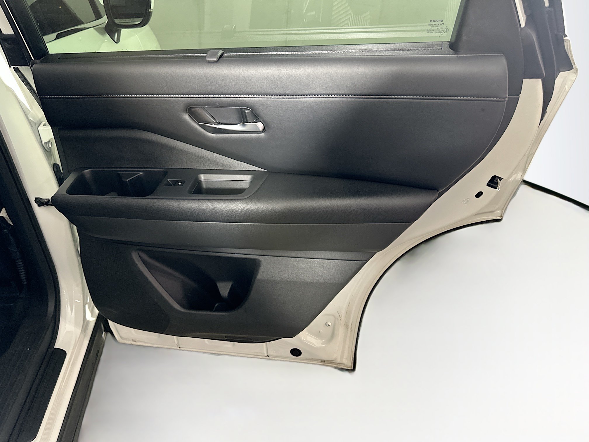 Used 2023 Nissan Pathfinder SL FWD image 33