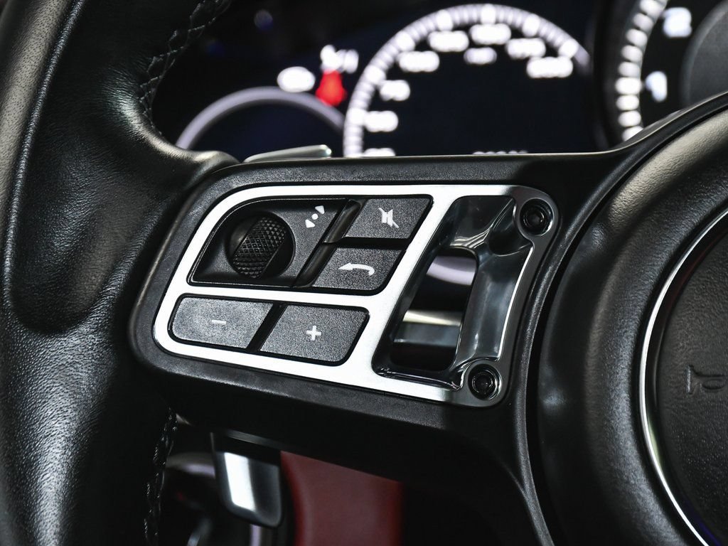 Used 2023 Porsche Cayenne Turbo S AWD/4WD image 38