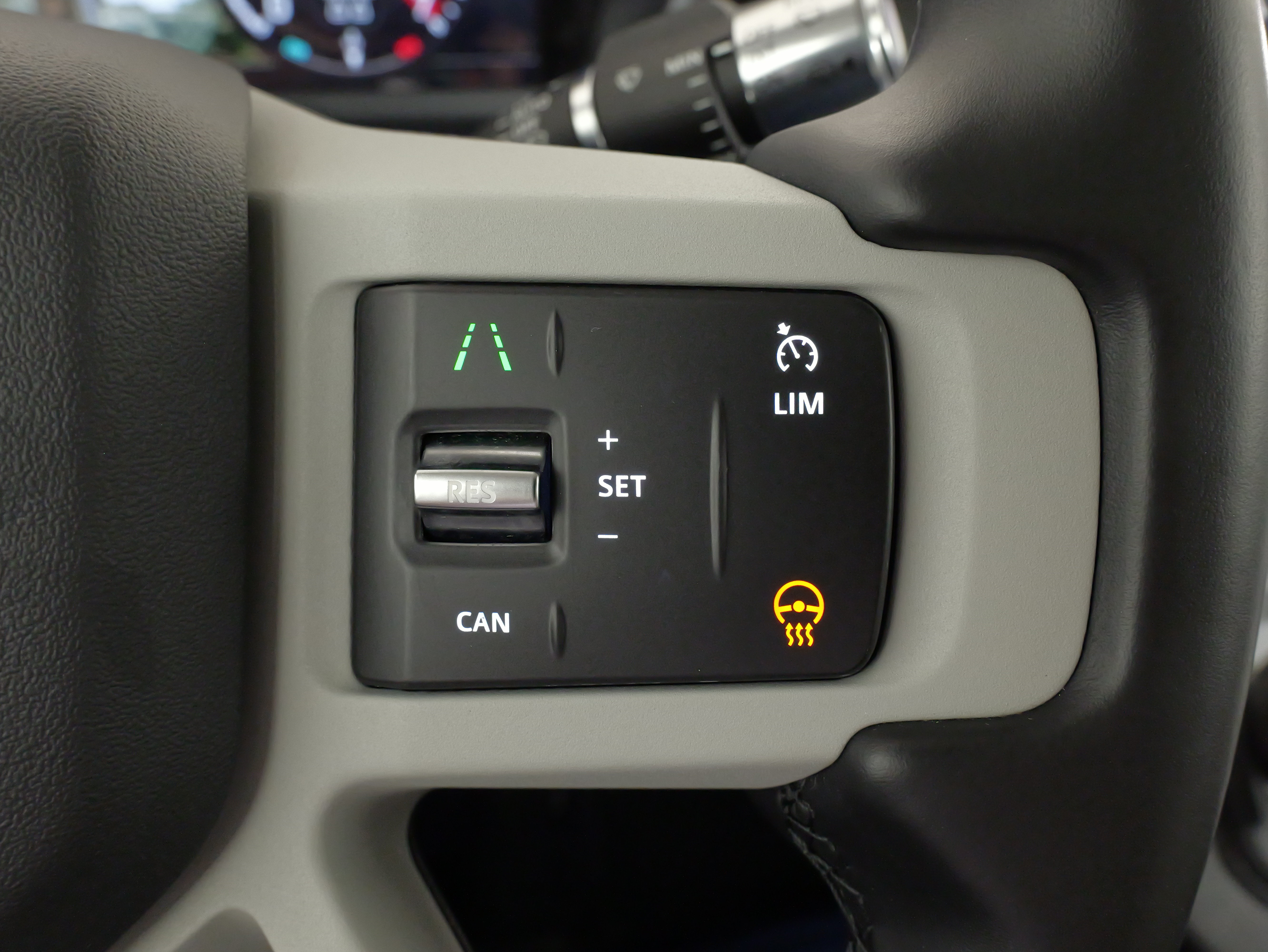 Used 2022 Land Rover Defender 110 SE AWD/4WD image 48