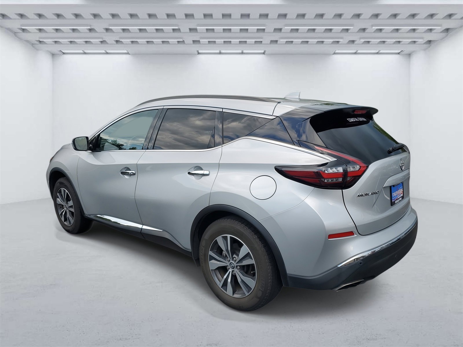 Used 2023 Nissan Murano SV image 3