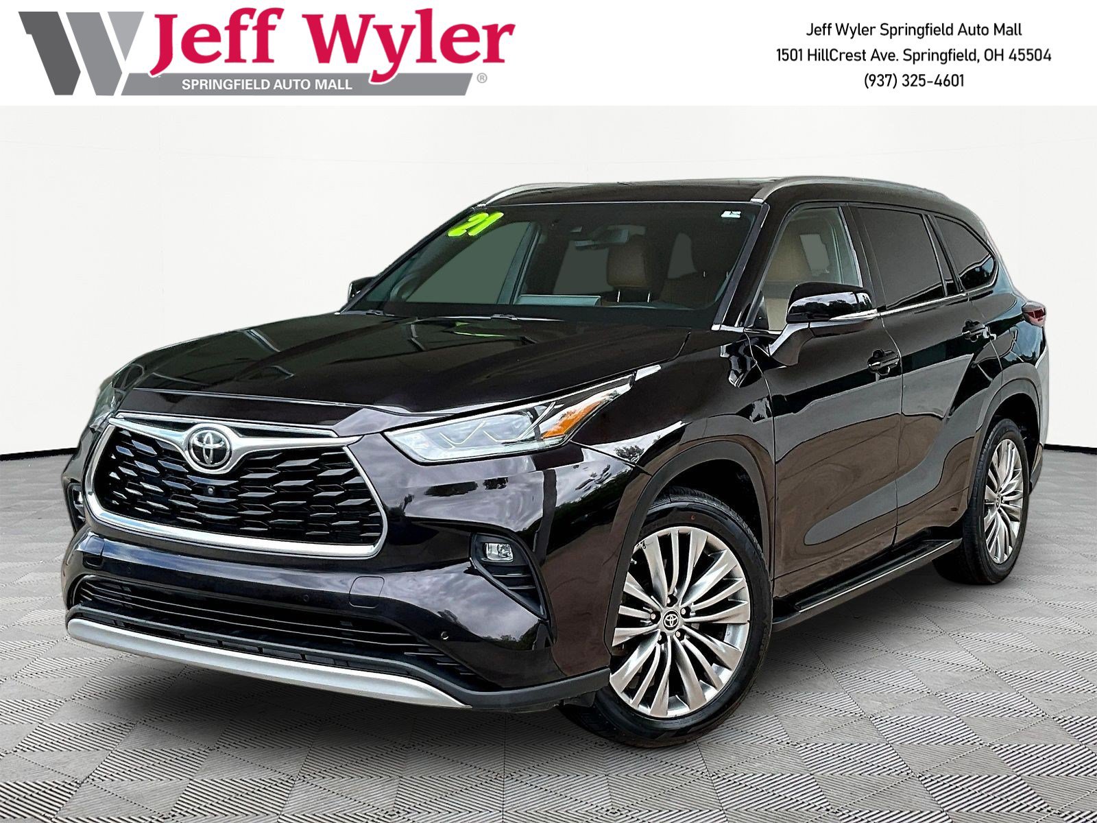 Used 2021 Toyota Highlander Platinum FWD video 1