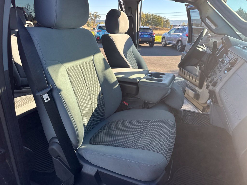 Used 2015 Ford F250 XLT w/ XLT Interior Package AWD/4WD image 13
