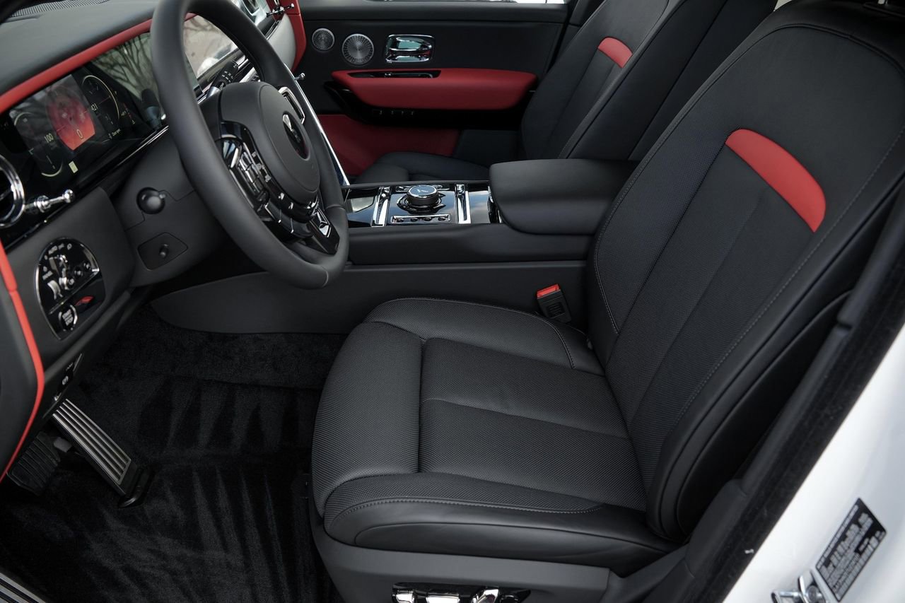 New 2026 Rolls-Royce Cullinan image 19