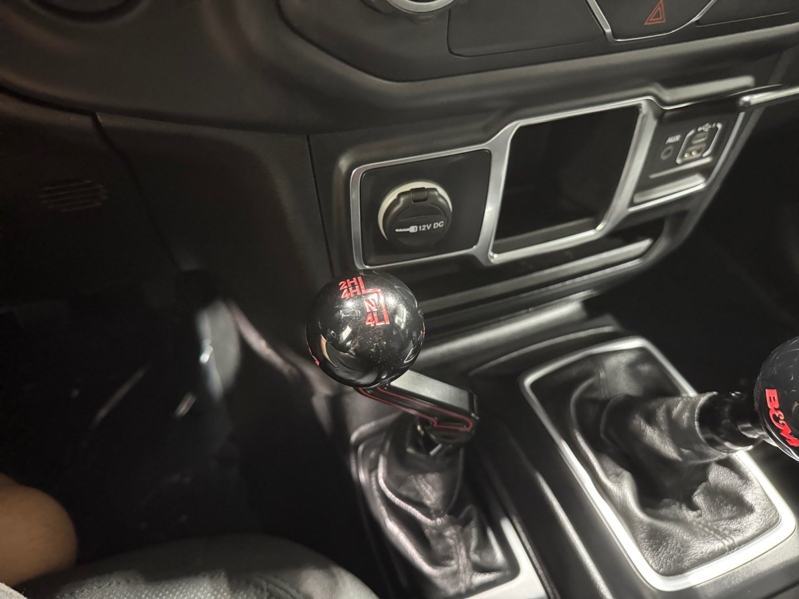 Used 2019 Jeep Wrangler Sport AWD/4WD image 20