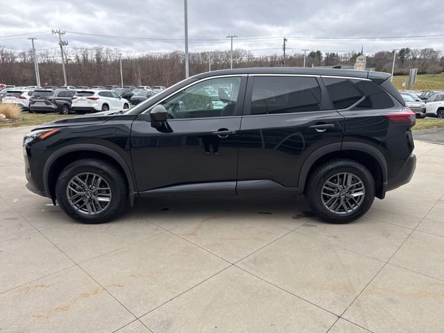 Used 2022 Nissan Rogue S image 4