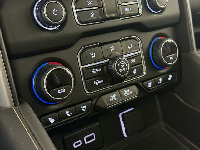 Used 2024 Chevrolet Tahoe Premier w/ Advanced Technology Package AWD/4WD image 16