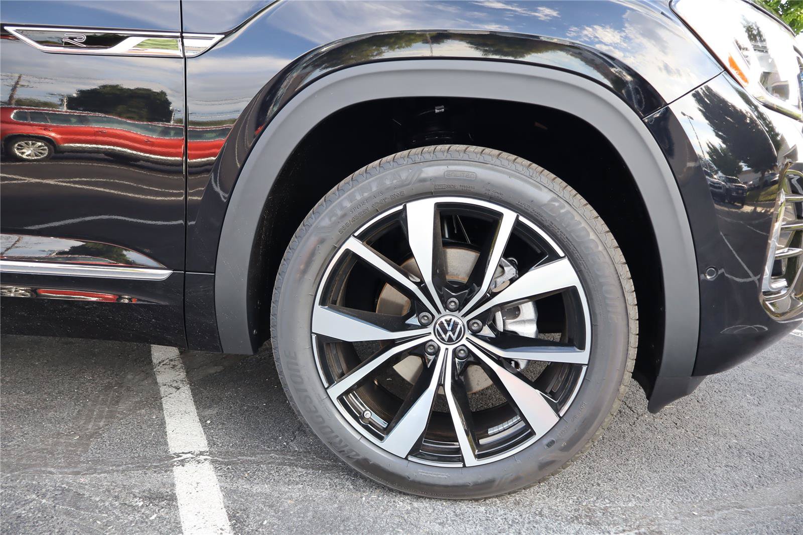 New 2026 Volkswagen Atlas SEL Premium R-Line AWD/4WD image 10