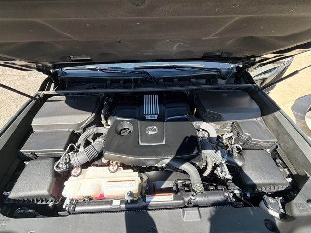 Used 2024 Lexus LX 600 F Sport AWD/4WD image 12