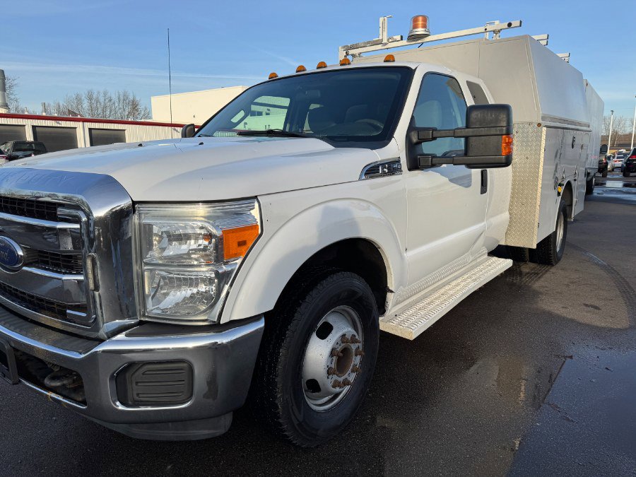 Used 2015 Ford F350 XLT w/ Trailer-Tow Prep Package image 10
