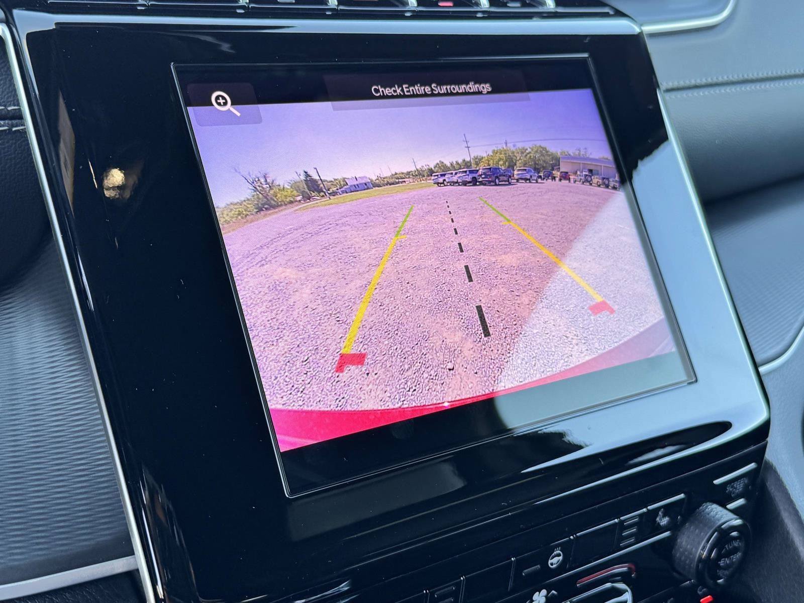 New 2025 Jeep Grand Cherokee Altitude AWD/4WD image 4
