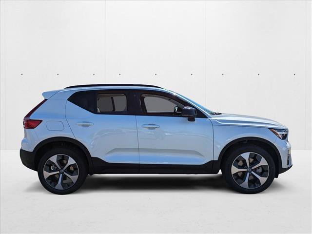 New 2026 Volvo XC40 B5 Plus w/ Protection Package Premier image 4