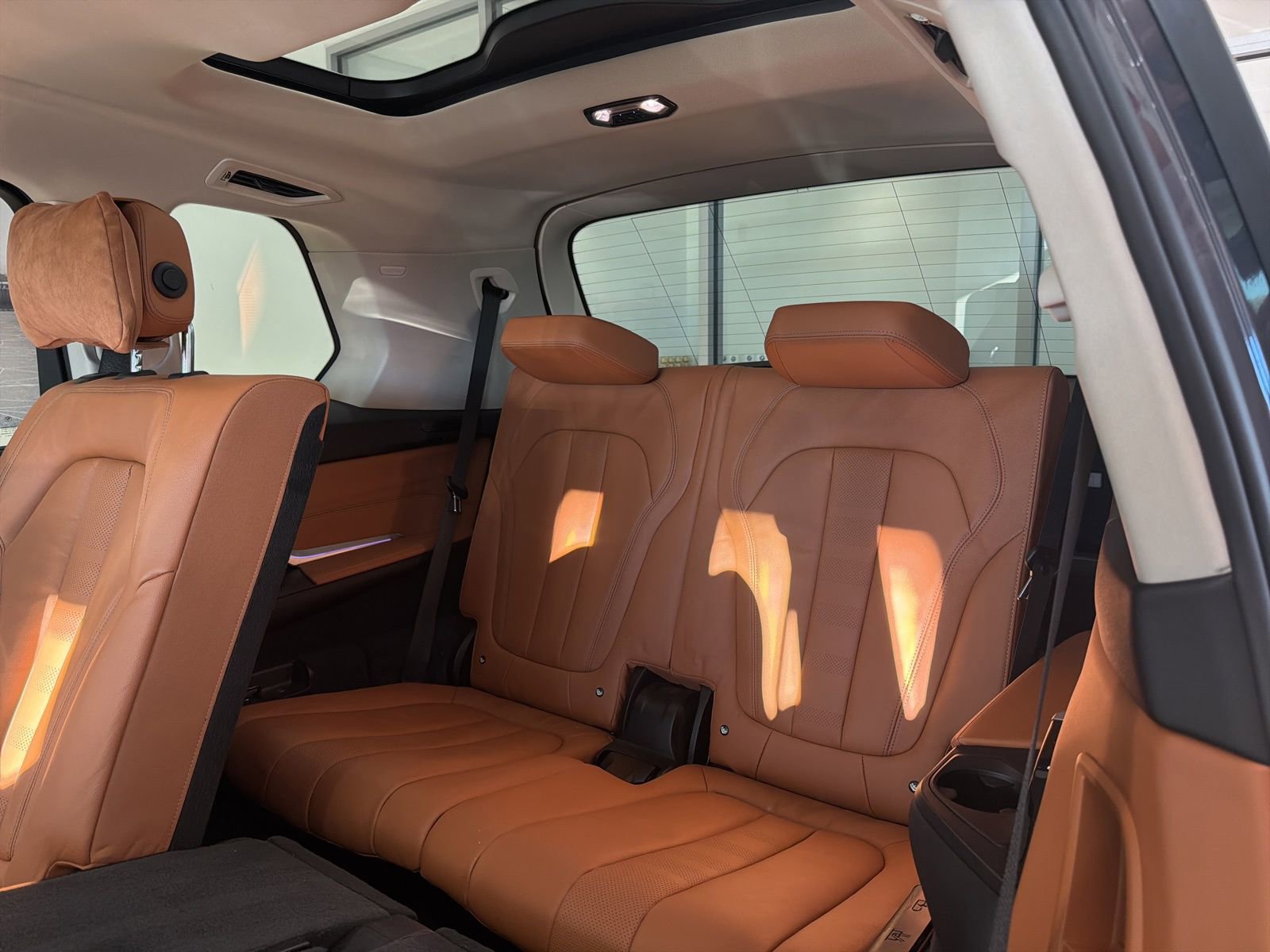 Certified 2022 BMW X7 xDrive40i w/ Premium Package image 45