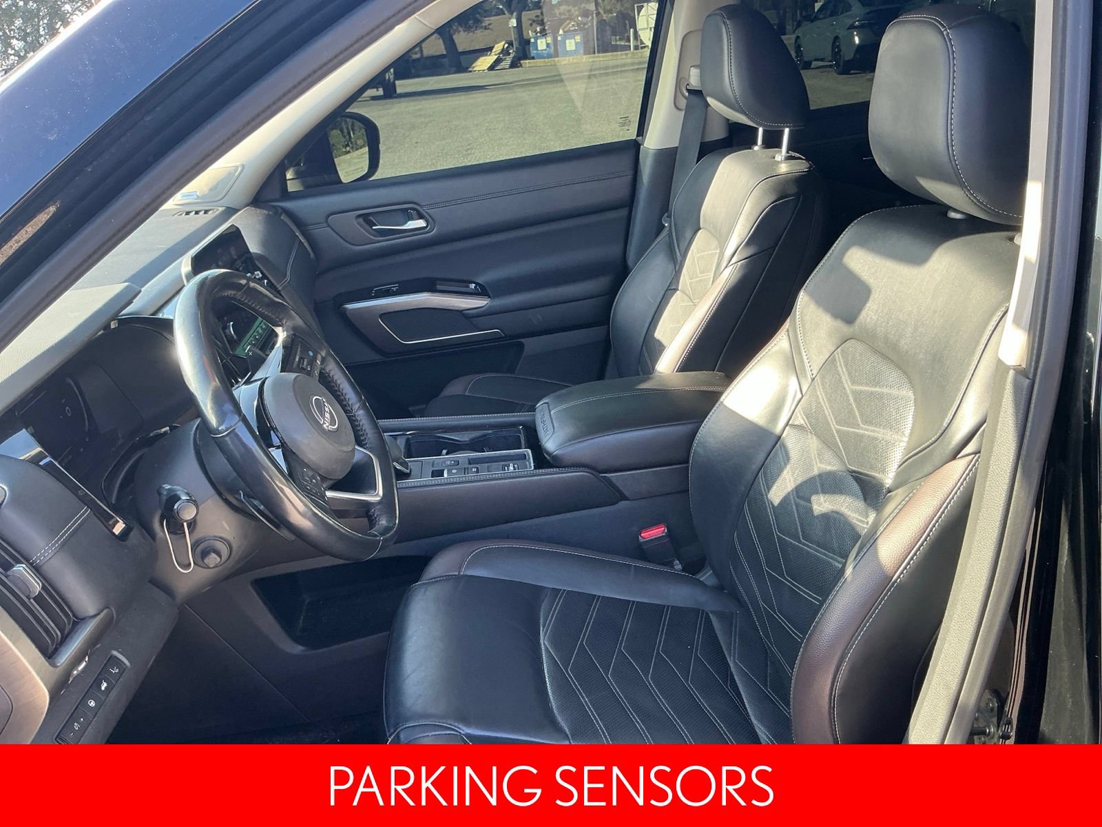 Certified 2024 Nissan Pathfinder Platinum w/ Cargo Package FWD image 11