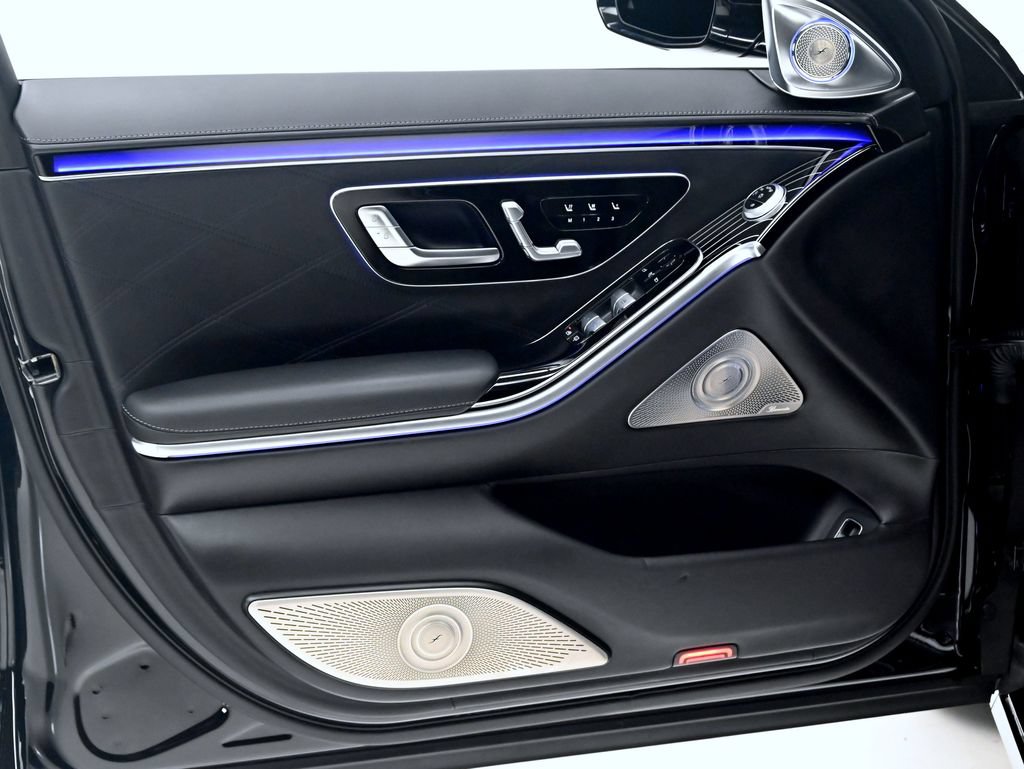 Used 2024 Mercedes-Benz Maybach S 680 4MATIC image 23