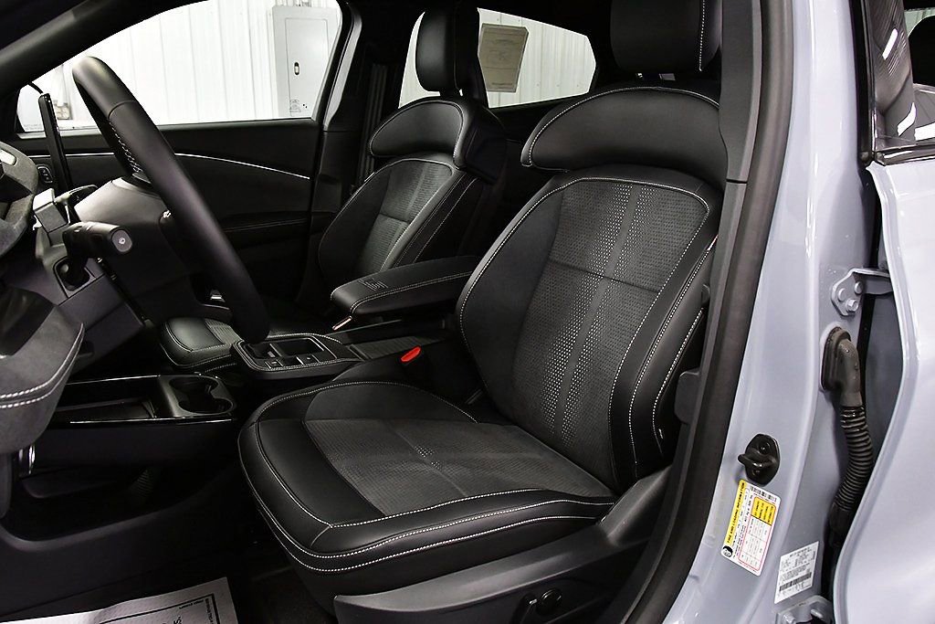 New 2025 Ford Mustang Mach-E GT w/ Interior Protection Package image 27