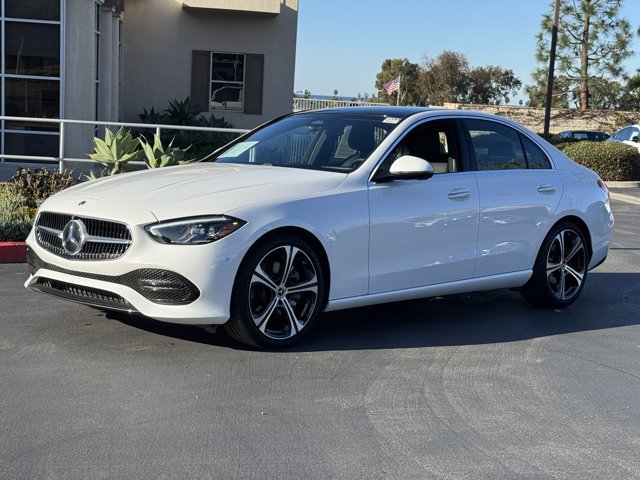 Used 2024 Mercedes-Benz C 300 Sedan image 4
