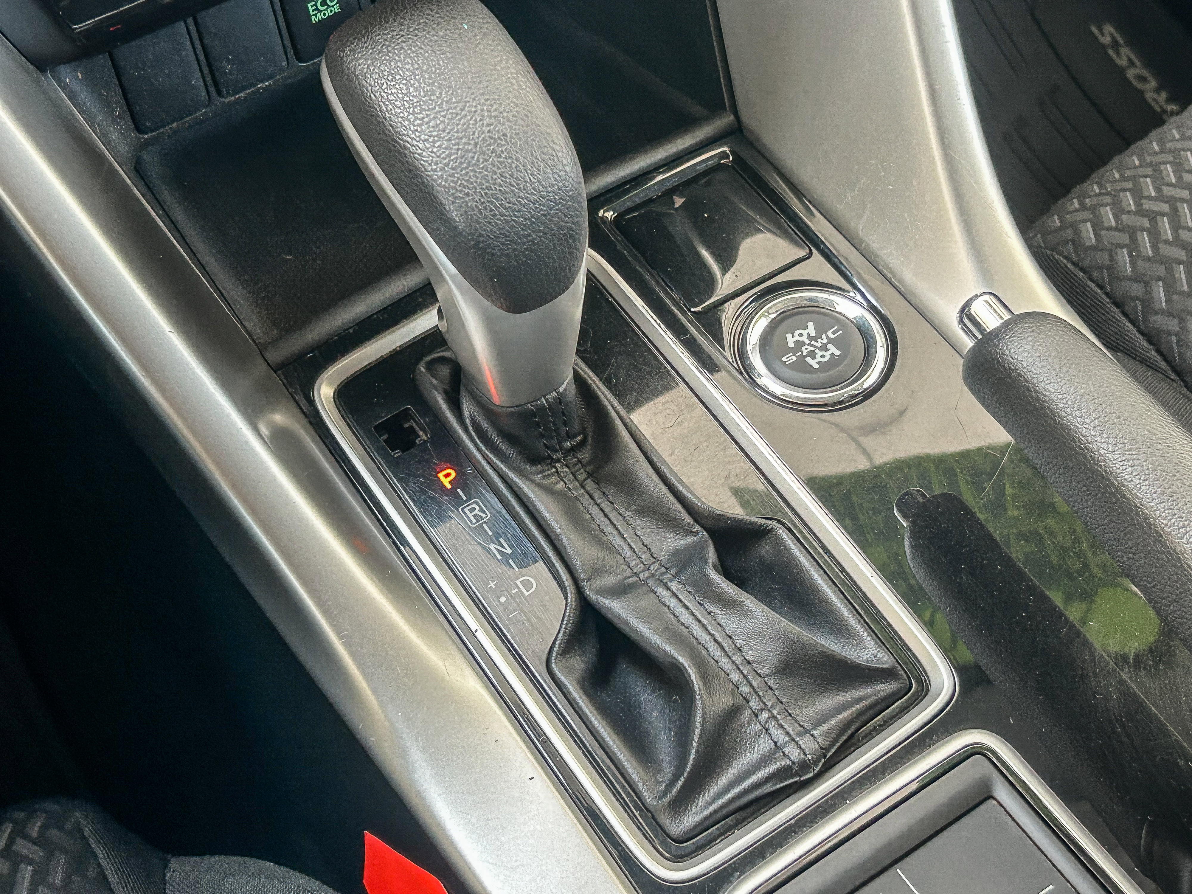 Used 2018 Mitsubishi Eclipse Cross LE AWD/4WD image 19