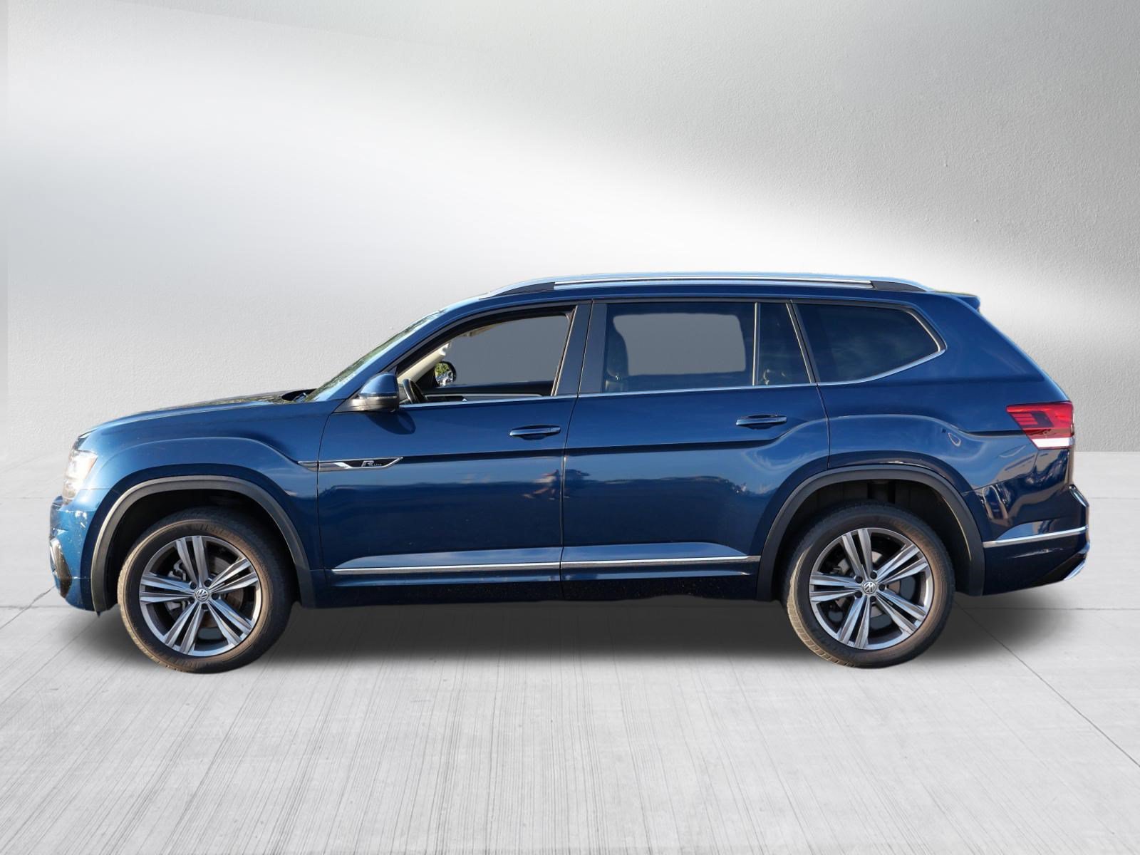 Used 2019 Volkswagen Atlas SE w/ Towing Package AWD/4WD image 4