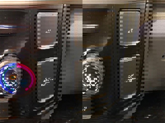 New 2025 Ford F550 4x4 Crew Cab image 21