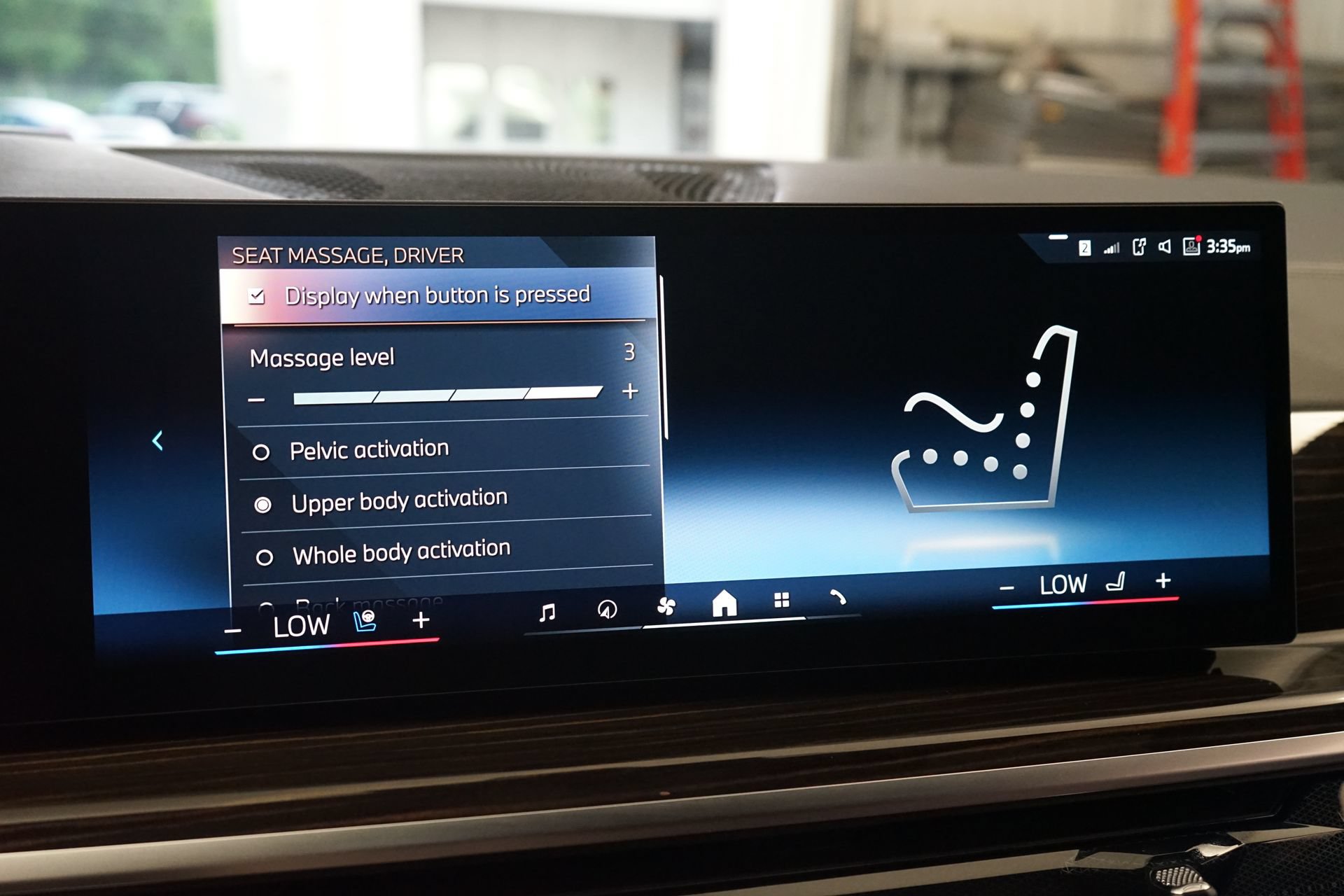 Used 2026 BMW X7 xDrive40i AWD/4WD image 15
