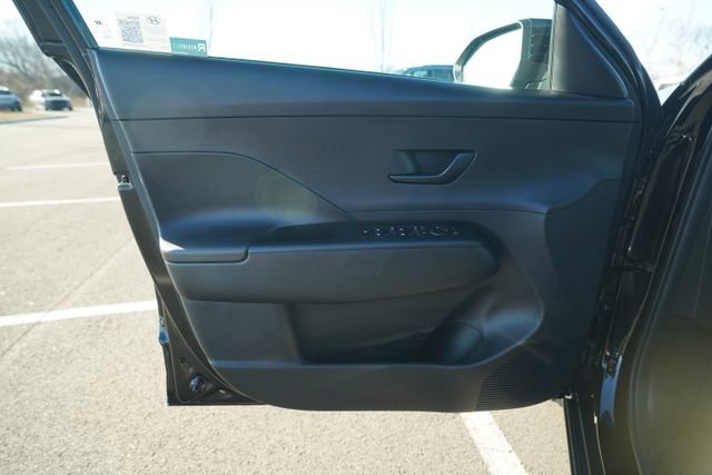 Used 2024 Hyundai Kona SEL image 14