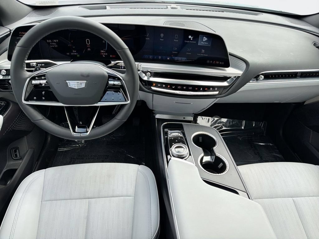 Certified 2024 Cadillac Lyriq Sport AWD/4WD image 7