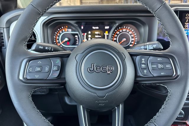 New 2025 Jeep Gladiator Willys AWD/4WD image 23