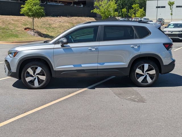 Used 2025 Volkswagen Taos S AWD/4WD image 7