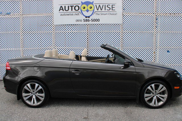 Used 2013 Volkswagen Eos Lux image 3