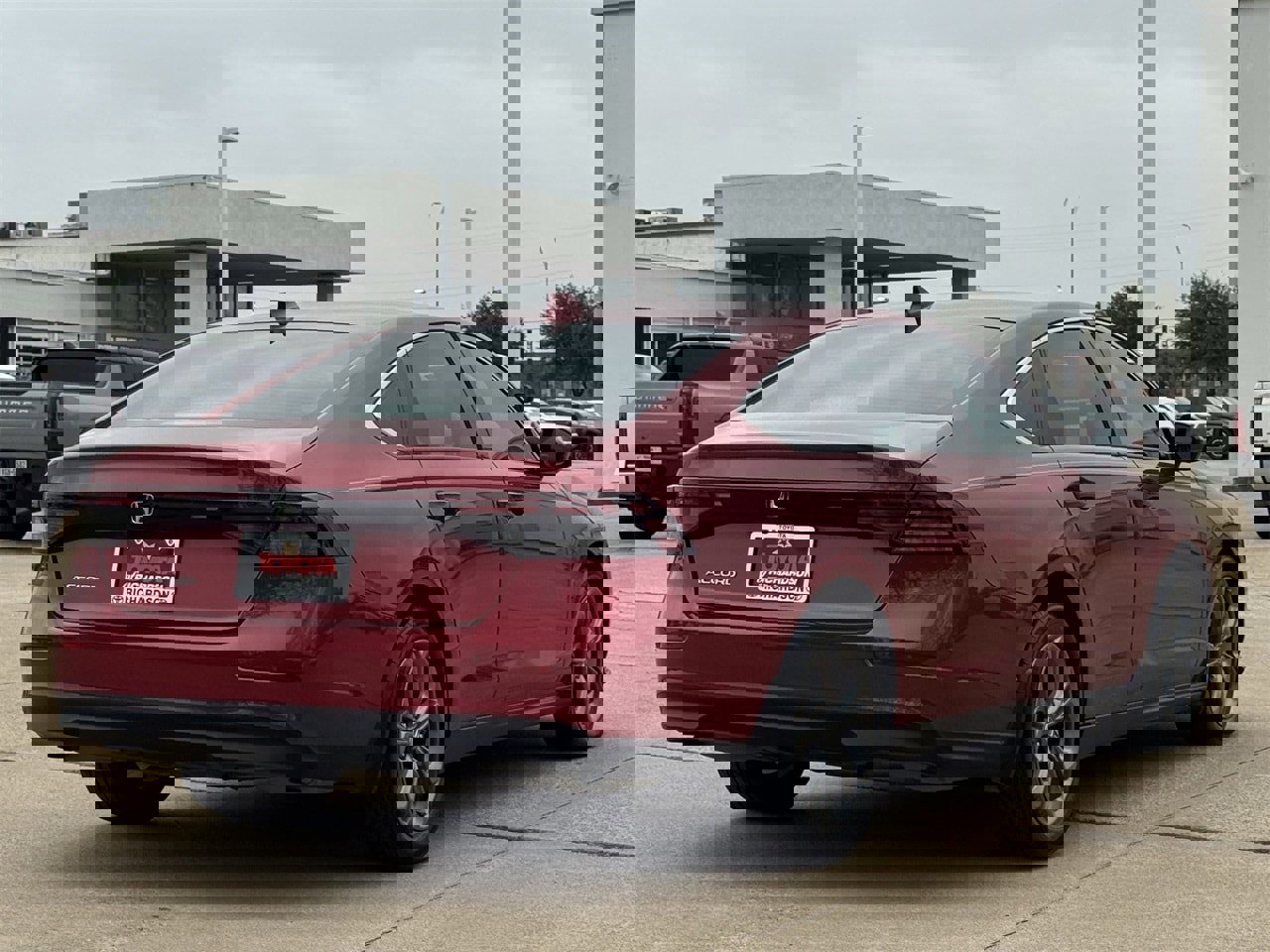 Used 2023 Honda Accord EX image 4