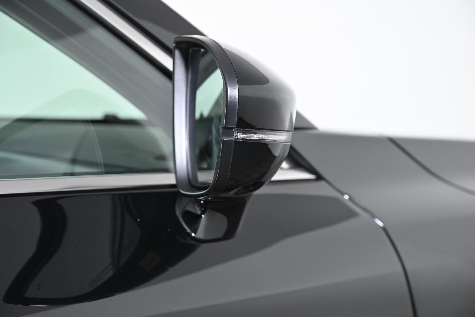 Certified 2026 INFINITI QX60 Luxe w/ Cargo Package image 10