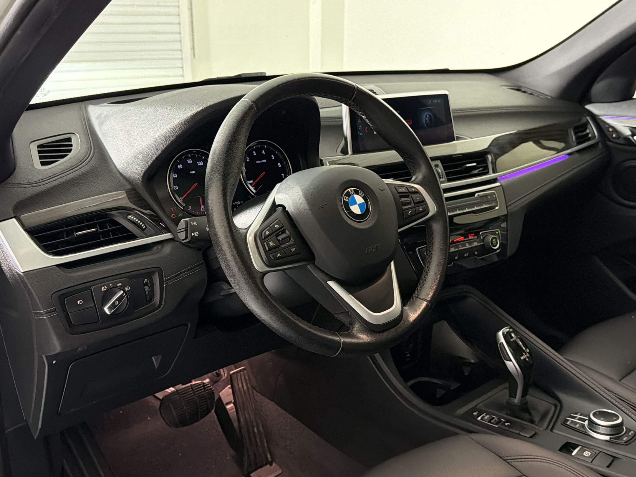Used 2020 BMW X1 sDrive28i w/ Premium Package FWD image 4