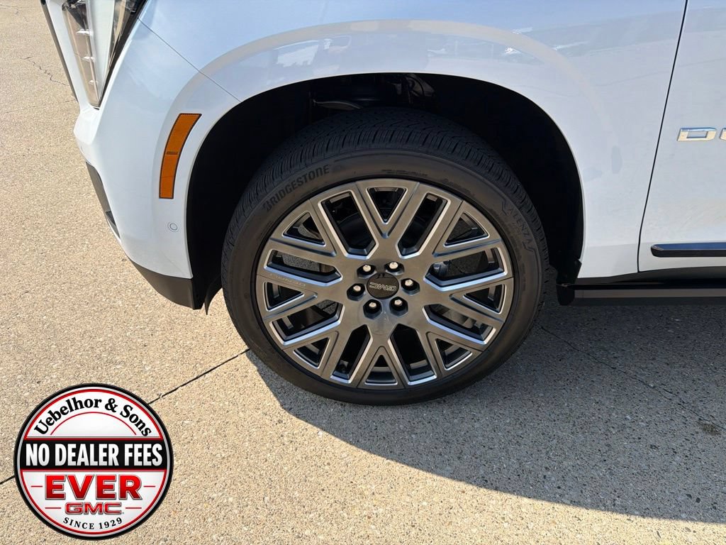 New 2026 GMC Yukon Denali Ultimate AWD/4WD image 19