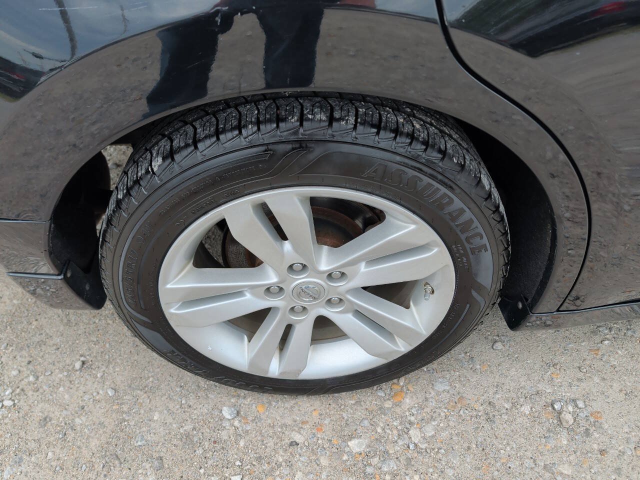 Used 2011 Nissan Altima 3.5 SR w/ 3.5SR Premium Pkg FWD image 11