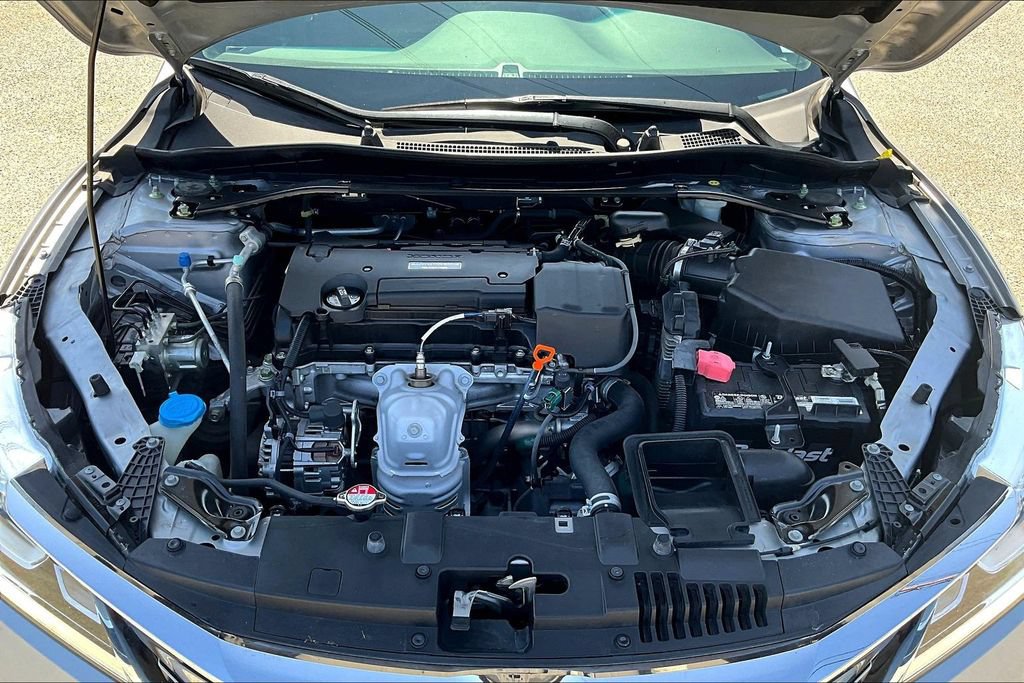 Used 2016 Honda Accord Sport image 29