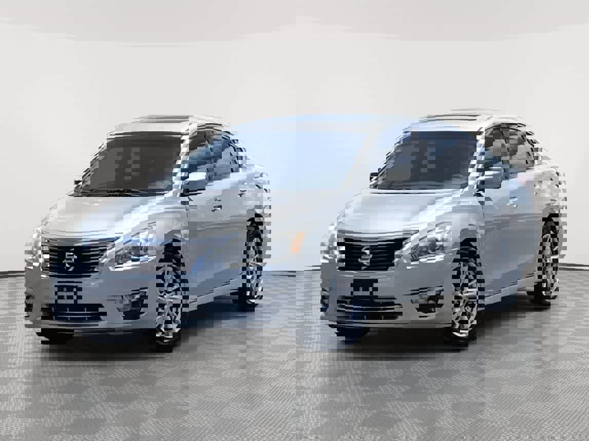 Used 2014 Nissan Altima 2.5 SV